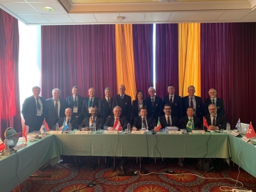 THE INTERNATIONAL FEDERATION OF SPORTS MEDICINE AT THE WEARABLE TECHNOLOGIES CONFERENCE 2019 IN MUNICH THE INTERNATIONAL FEDERATION OF SPORTS MEDICINE AT THE WEARABLE TECHNOLOGIES CONFERENCE 2019 IN MUNICH